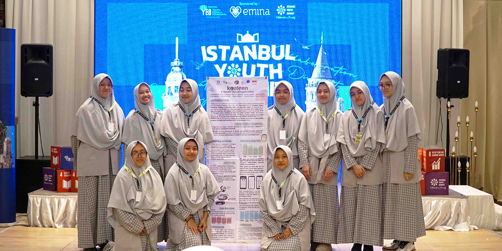 Santri Thursina IIBS Sabet 2 Juara di Istanbul Youth Summit 2024