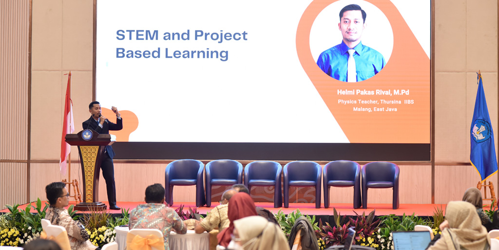 Wakili Indonesia, Guru Thursina IIBS Jadi Pembicara dalam STEM Education Asia